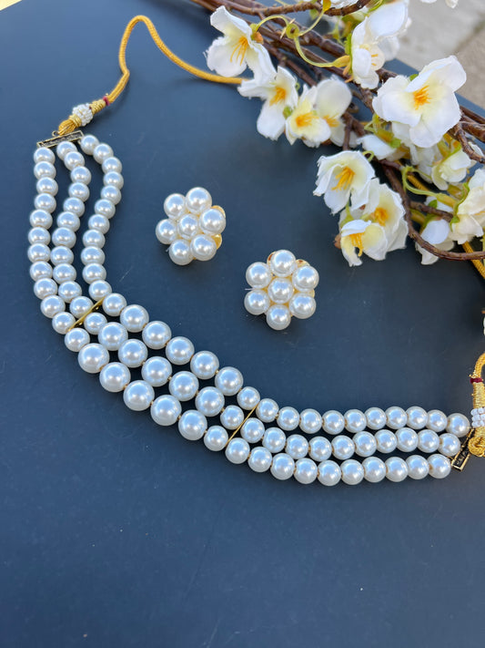 Hanya pearls choker