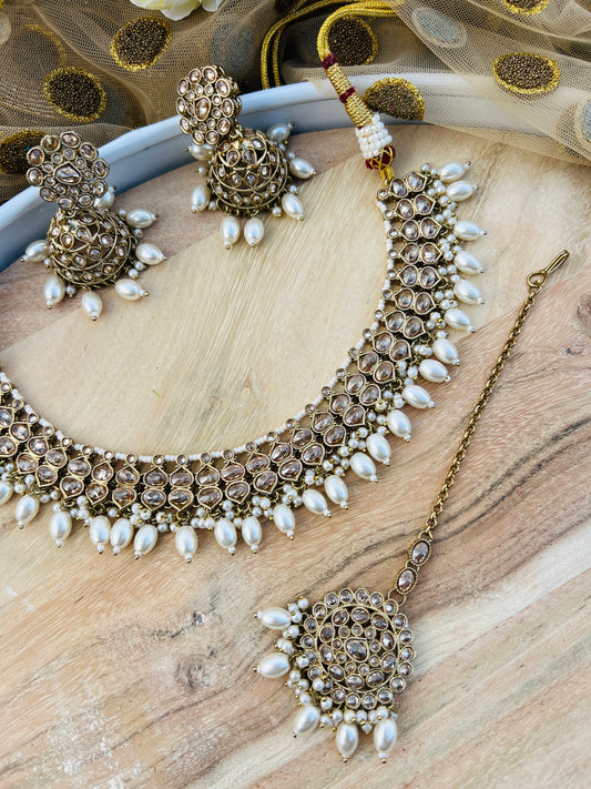 Arshia necklace set