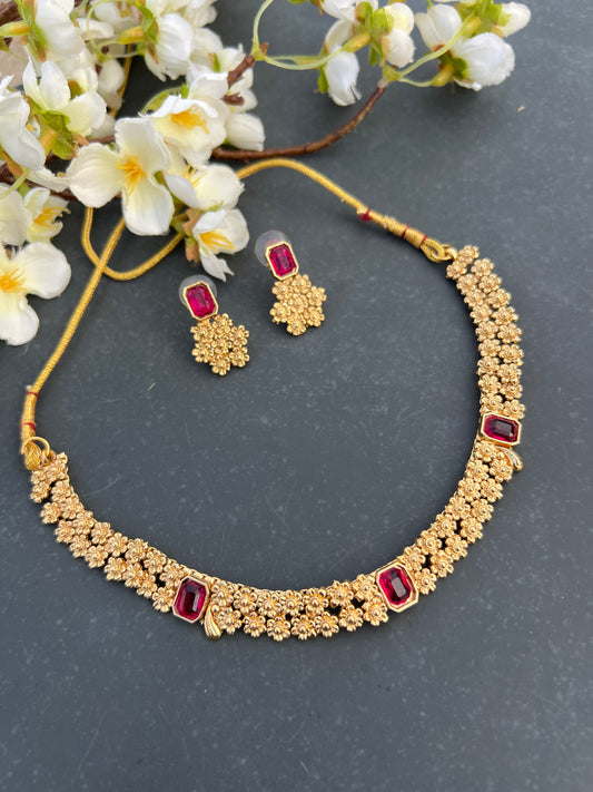 Golden necklace set